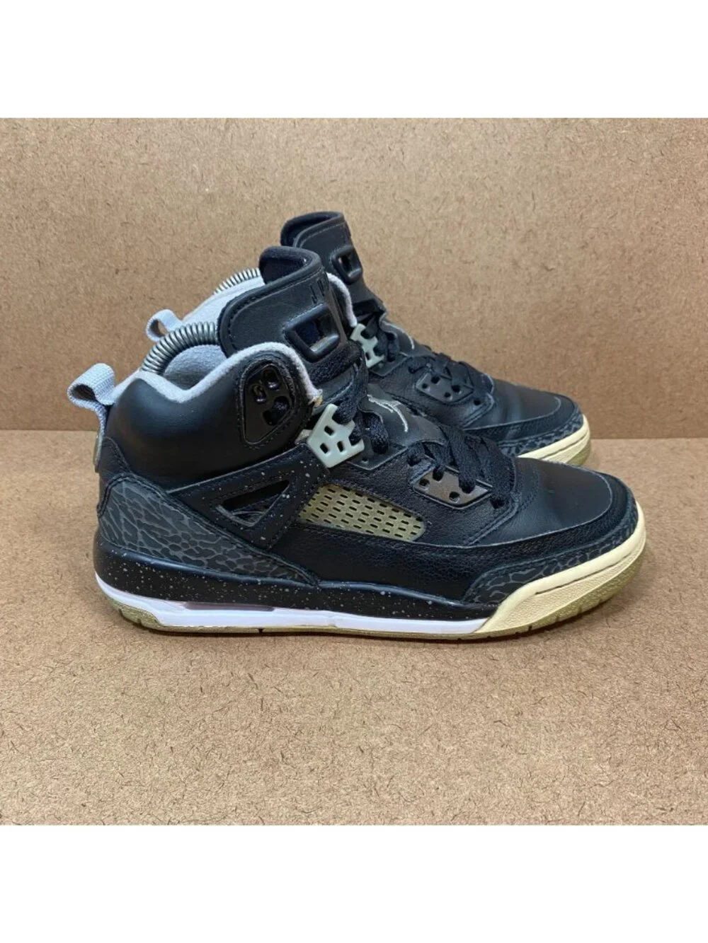 Air Jordan Spizike Black Cement Youth Size 5.5Y Basketball Shoes Elephant Print